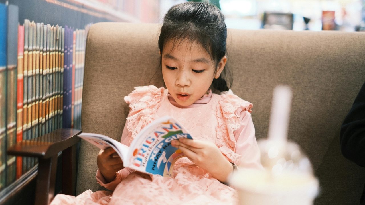 6 Ways to Develop Early Literacy Skills in Preschool