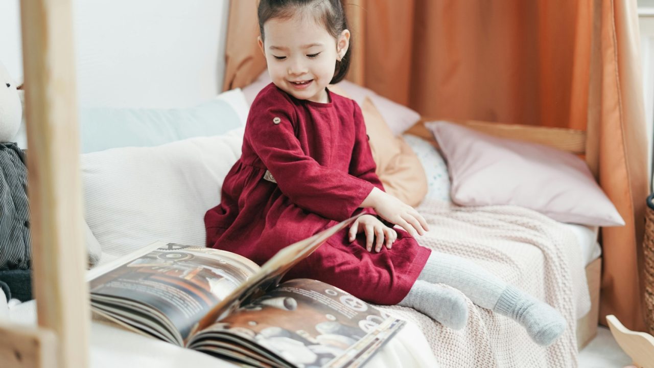 How Storytelling Enhances Kindergarten Sentence Writing